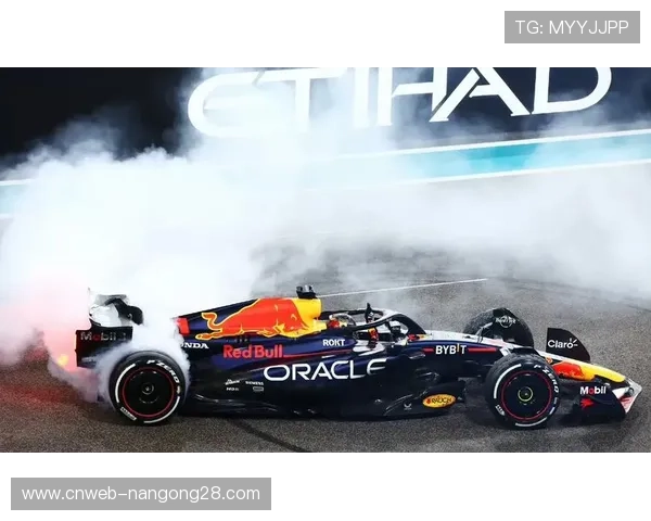 阿布扎比收官战前积分格局：诺里斯占优，皮亚斯特里、维斯塔潘背水一战