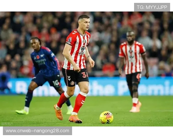 阿森纳客场2-2遭桑德兰补时绝平，联赛领先优势缩至6分